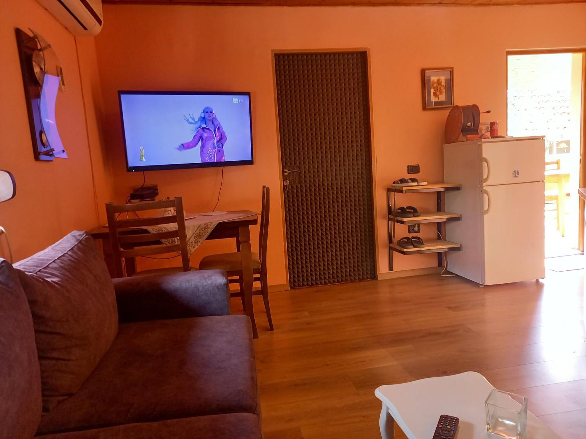 Apartment In Тирана Экстерьер фото