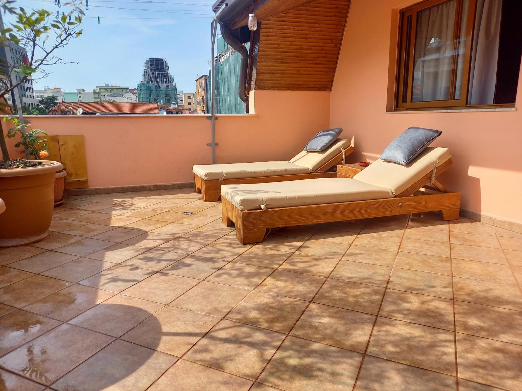Apartment In Тирана Экстерьер фото